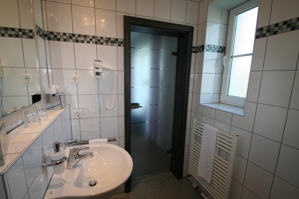 Landhotel Zum Hasen Hein هامينكلن المظهر الخارجي الصورة