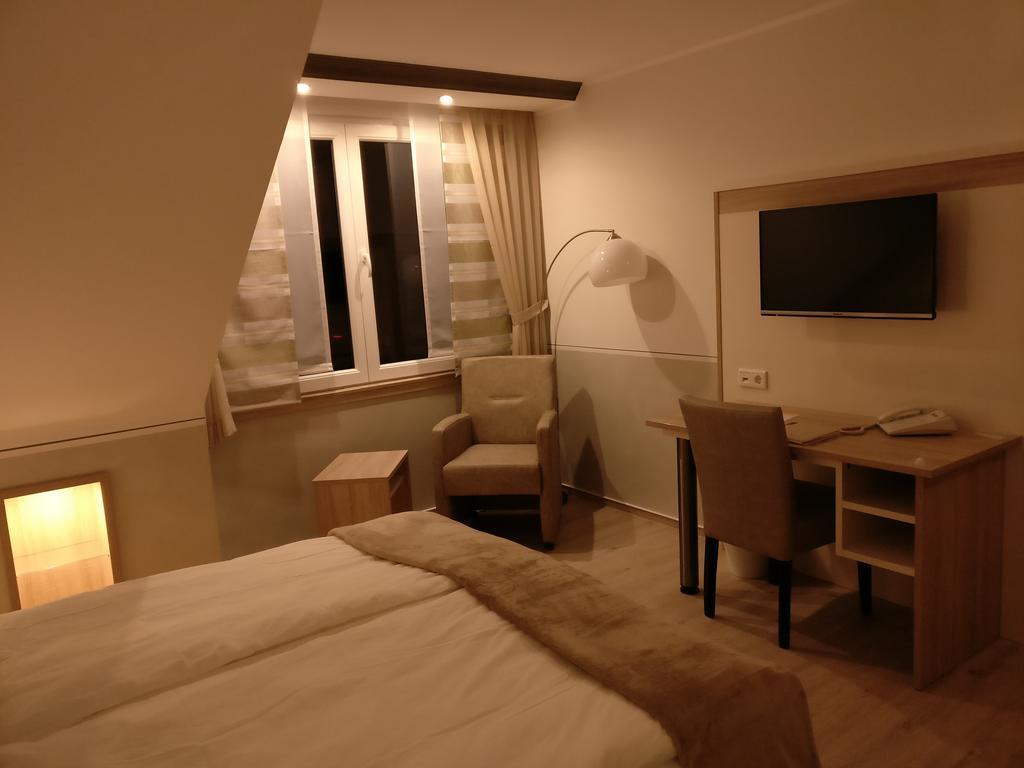 Landhotel Zum Hasen Hein هامينكلن المظهر الخارجي الصورة